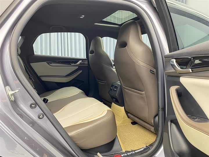 Фото 13 - BYD Qin Plus