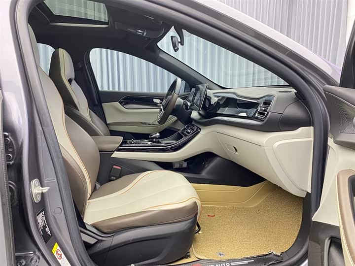 Фото 14 - BYD Qin Plus