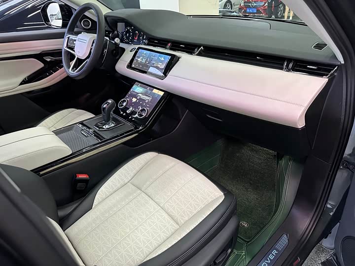 Фото 19 - Land Rover Range Rover Evoque L