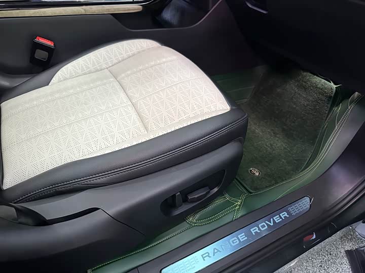 Фото 20 - Land Rover Range Rover Evoque L