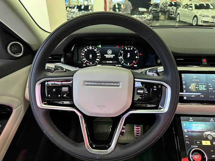 Фото 28 - Land Rover Range Rover Evoque L