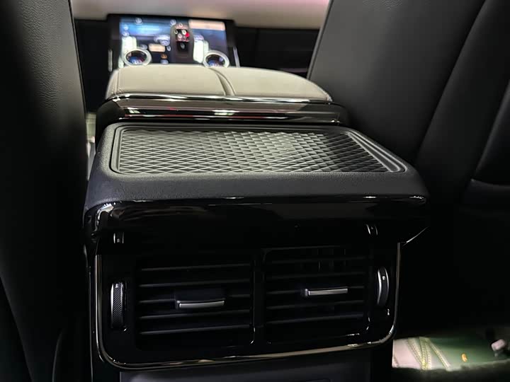 Фото 32 - Land Rover Range Rover Evoque L