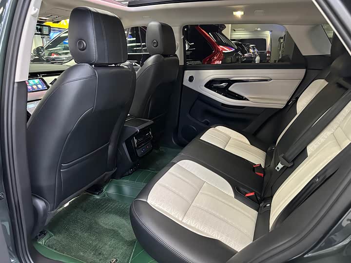 Фото 33 - Land Rover Range Rover Evoque L