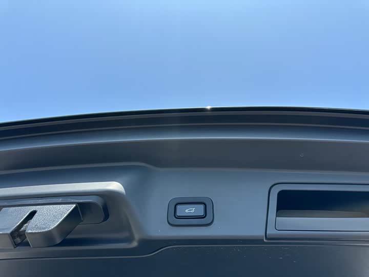 Фото 36 - Land Rover Range Rover Evoque L