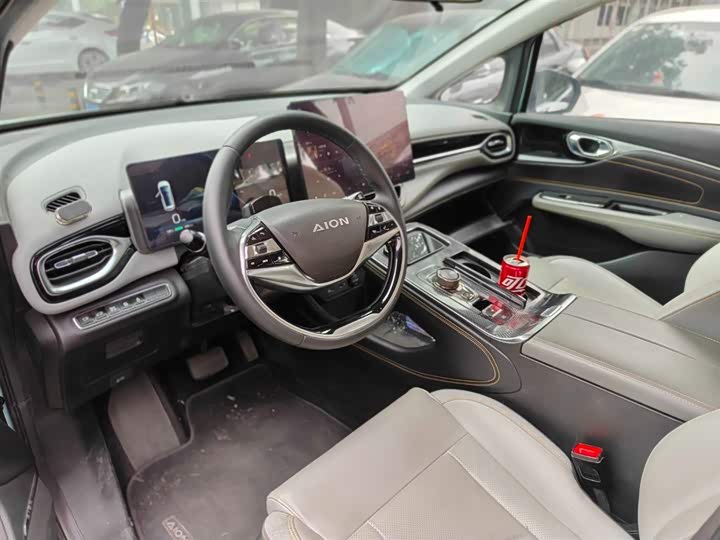 Фото 8 - GAC Aion V