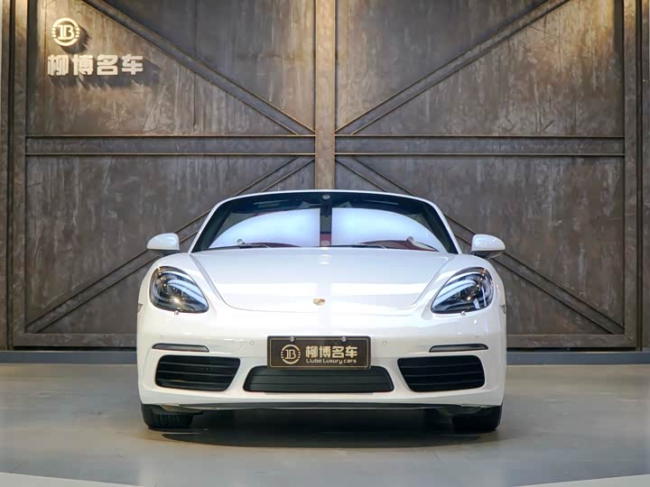 Фото 2 - Porsche 718