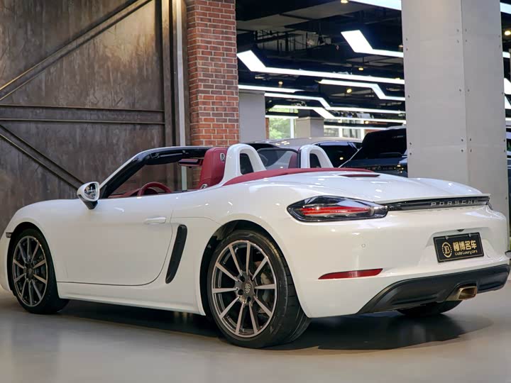 Фото 7 - Porsche 718