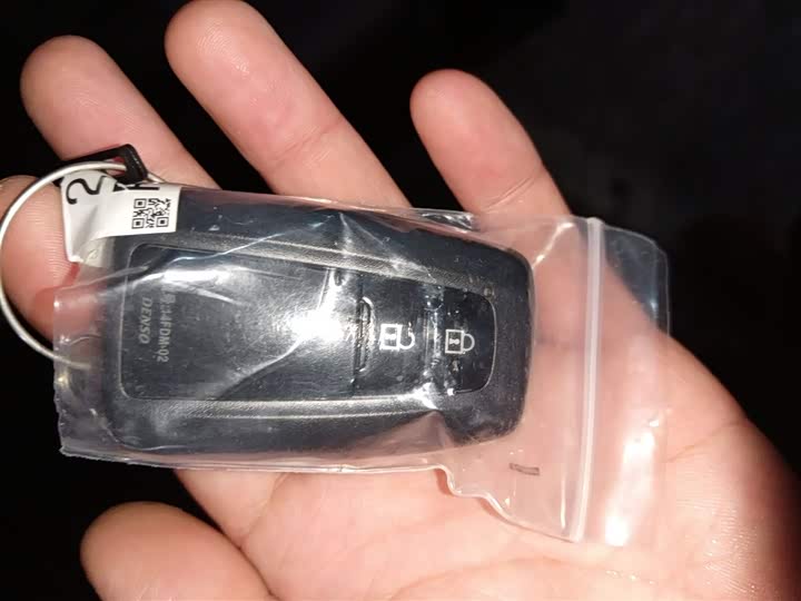 Фото 11 - Toyota RAV4