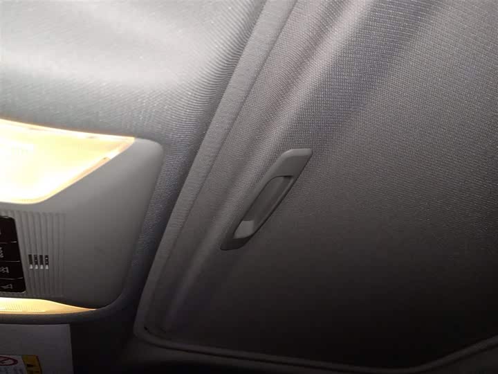 Фото 8 - Toyota RAV4