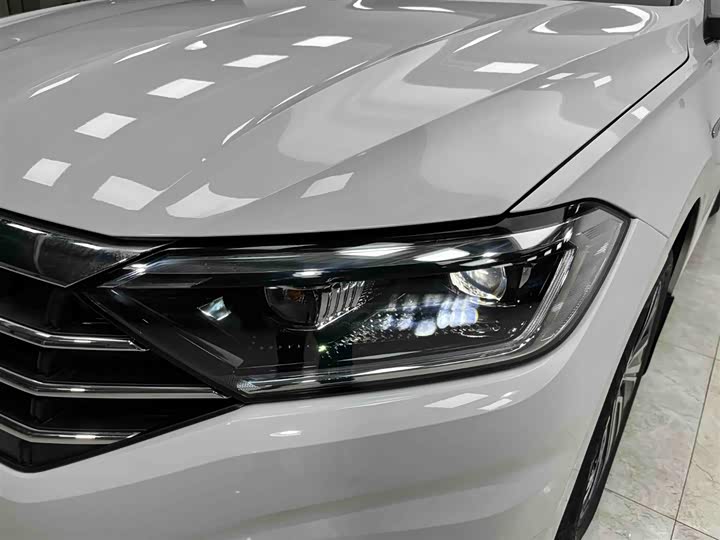 Фото 17 - Volkswagen Sagitar L