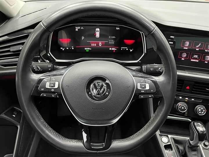 Фото 3 - Volkswagen Sagitar L