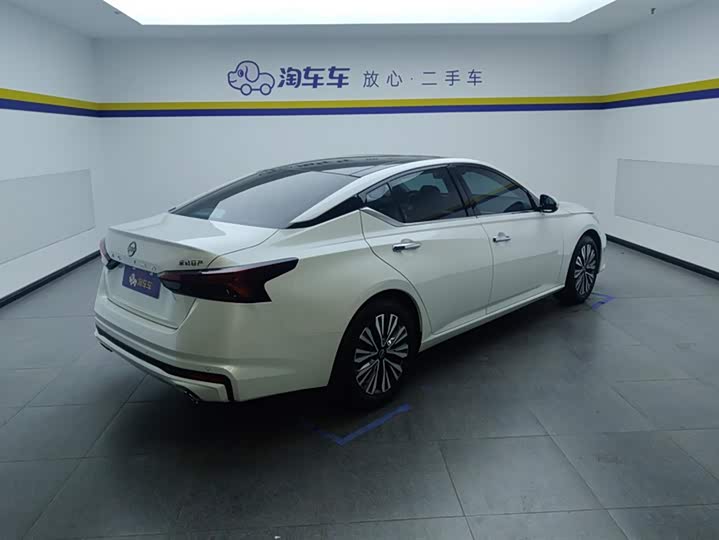 Фото 3 - Nissan Teana