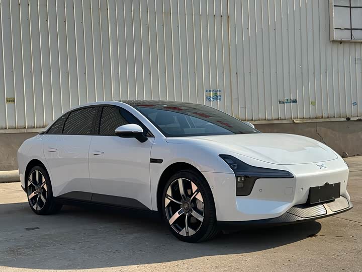 Фото 3 - XPeng Mona M03