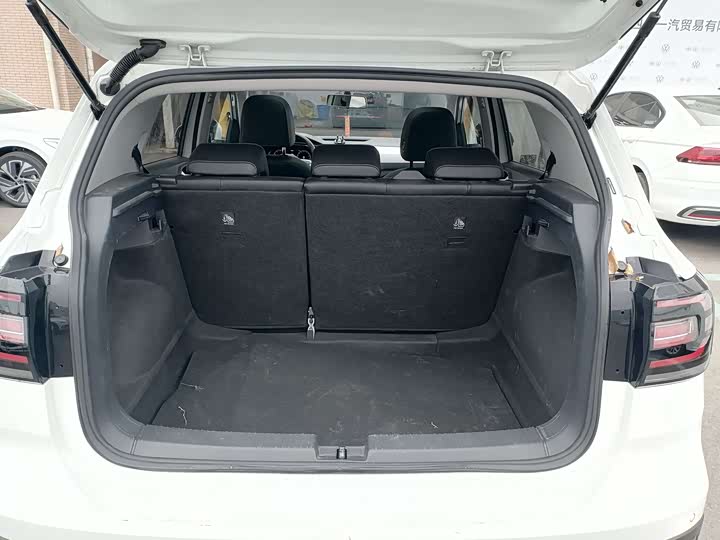 Фото 7 - Volkswagen Tacqua