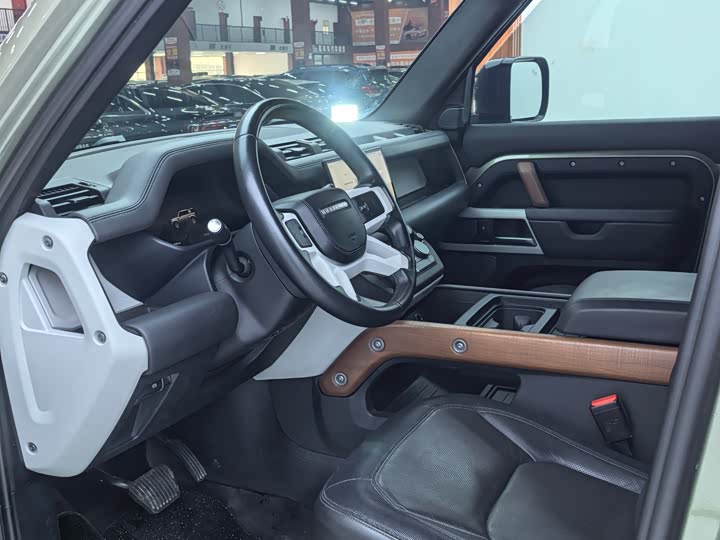 Фото 5 - Land Rover Defender