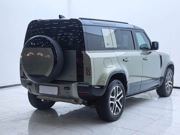 Фото 8 - Land Rover Defender