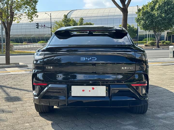 Фото 5 - BYD Sea Lion 07 EV