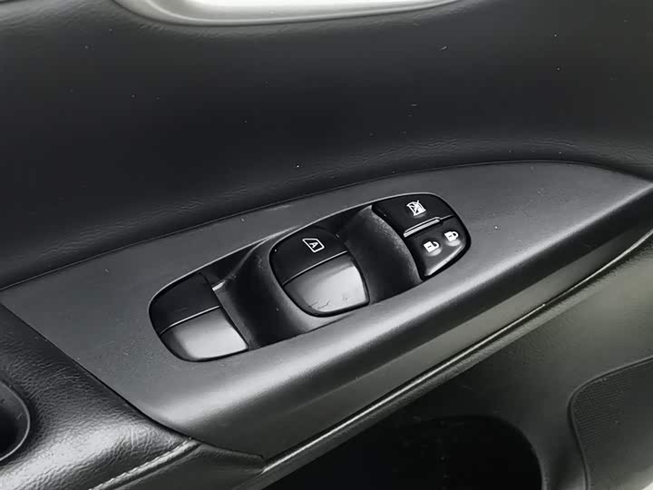 Фото 9 - Nissan Sylphy