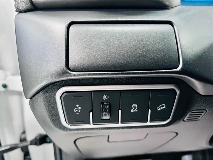 Фото 14 - Tank 300