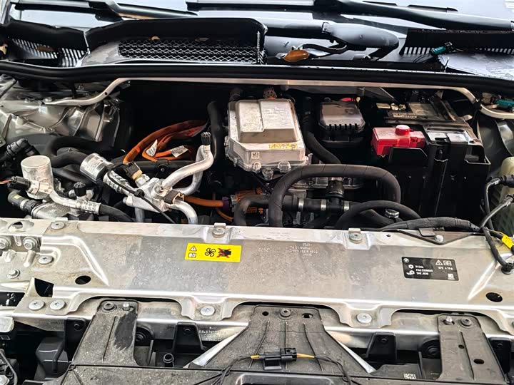 Фото 17 - BMW iX