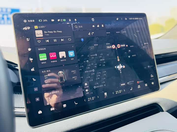Фото 12 - Zeekr 001