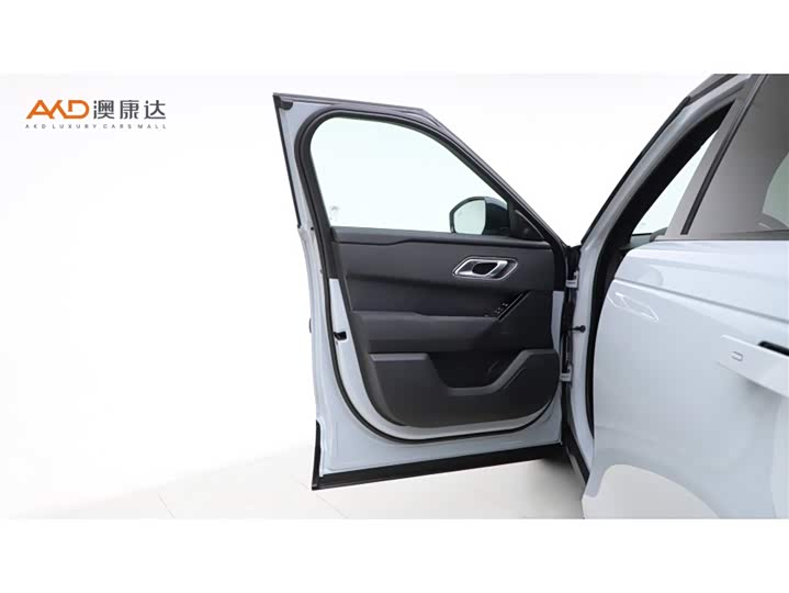 Фото 10 - Land Rover Range Rover Velar