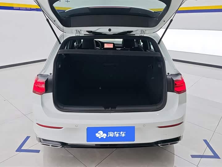 Фото 4 - Volkswagen Golf