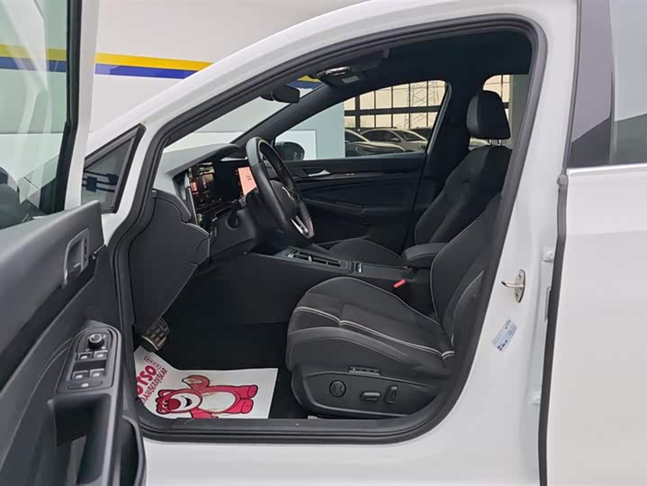 Фото 9 - Volkswagen Golf