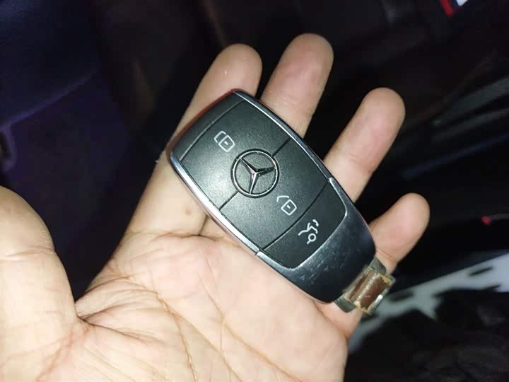 Фото 11 - Mercedes-Benz GLC-Class