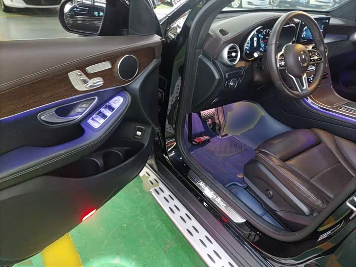 Фото 13 - Mercedes-Benz GLC-Class