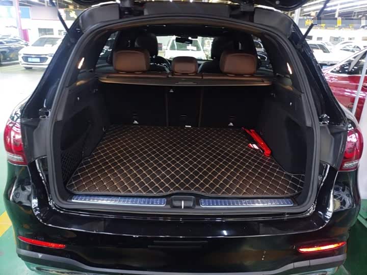 Фото 9 - Mercedes-Benz GLC-Class