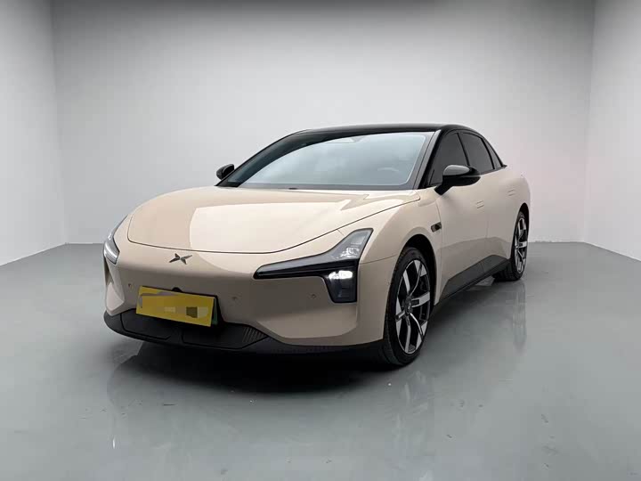 Фото 1 - XPeng Mona M03