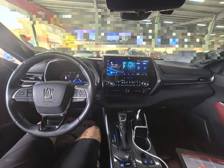 Фото 10 - Toyota Crown Kluger