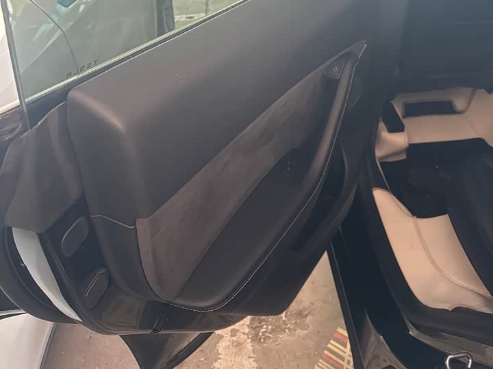 Фото 12 - Tesla Model Y