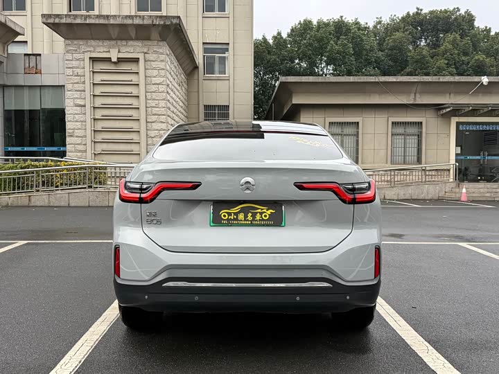 Фото 11 - Nio EC6