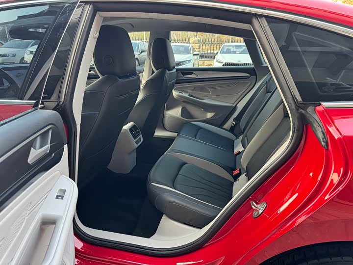 Фото 7 - Volkswagen Lamando L