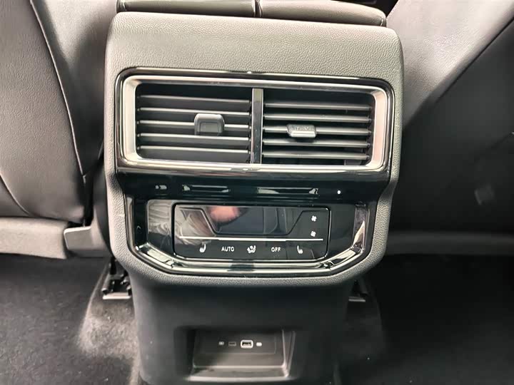 Фото 12 - Volkswagen Teramont Pro