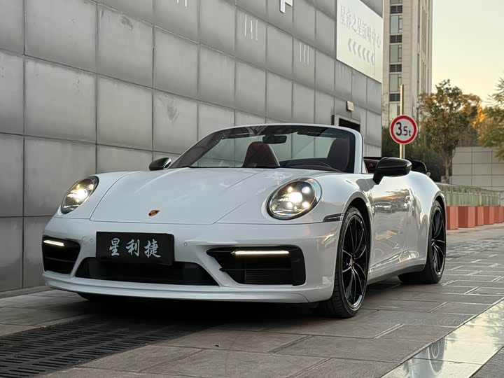 Фото 11 - Porsche 911