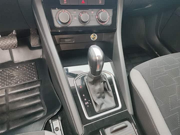 Фото 14 - Jetta VS5