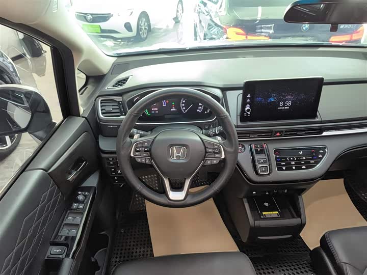 Фото 11 - Honda Elysion