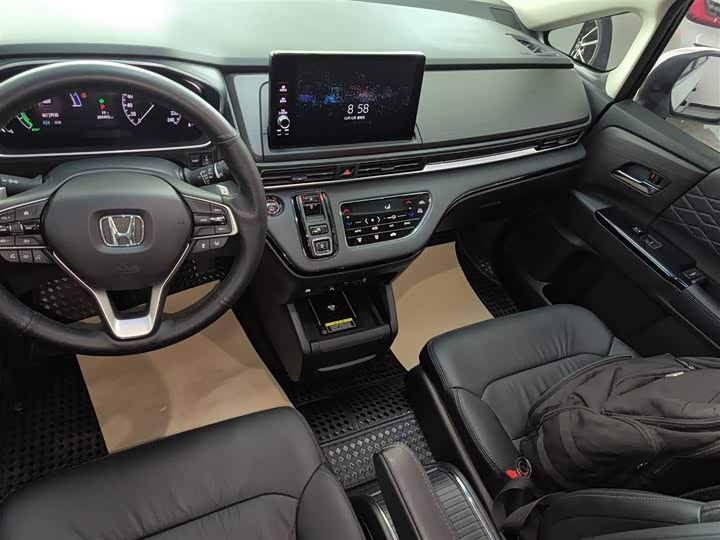 Фото 14 - Honda Elysion