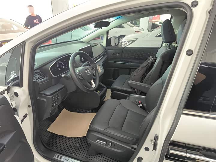 Фото 15 - Honda Elysion