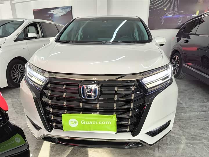 Фото 3 - Honda Elysion