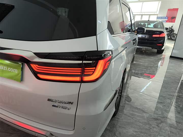 Фото 8 - Honda Elysion