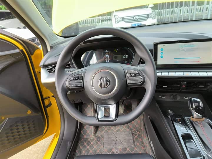 Фото 11 - MG Motor 5