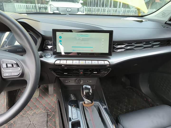 Фото 13 - MG Motor 5