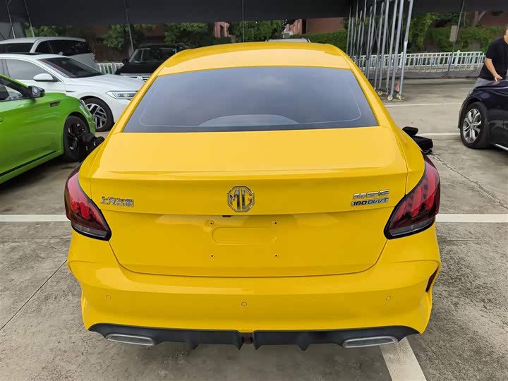 Фото 6 - MG Motor 5