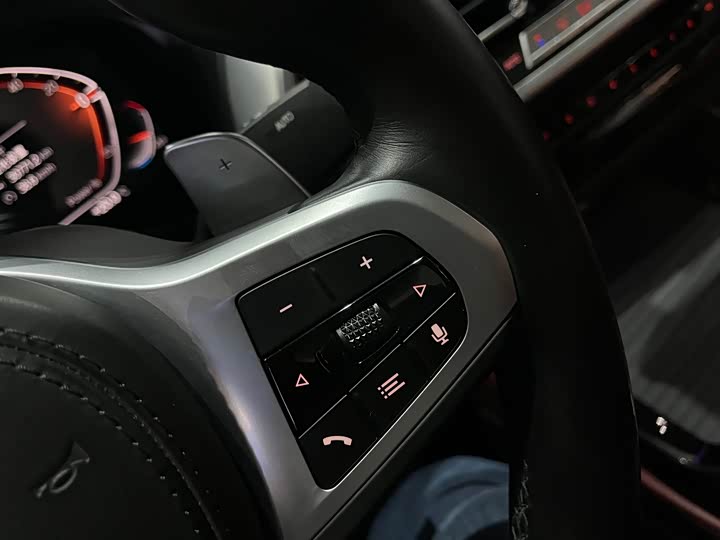 Фото 16 - BMW X4