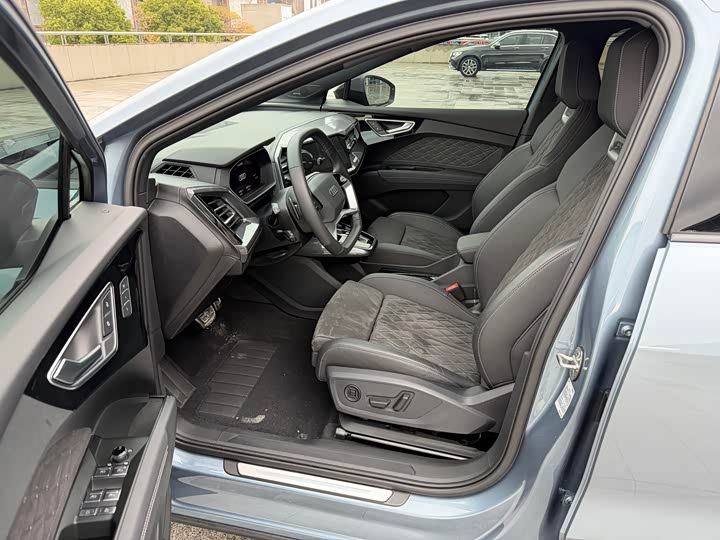 Фото 9 - Audi Q4 e-tron