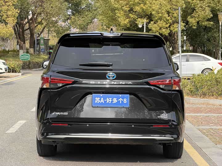 Фото 5 - Toyota Sienna